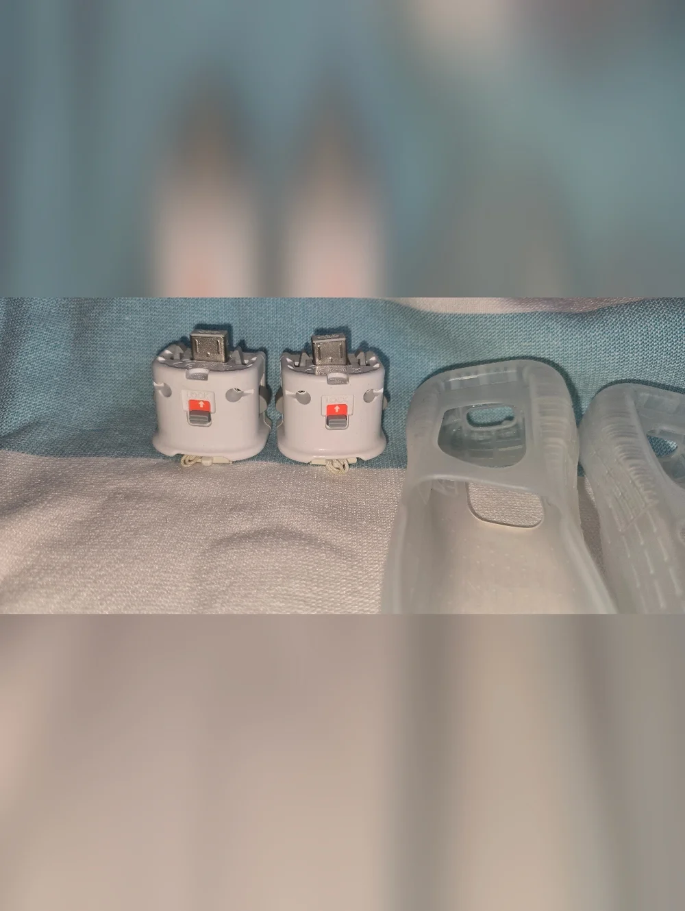 2 Pack of Genuine Nintendo Wii Motion Plus Adapter and Silicon Cases